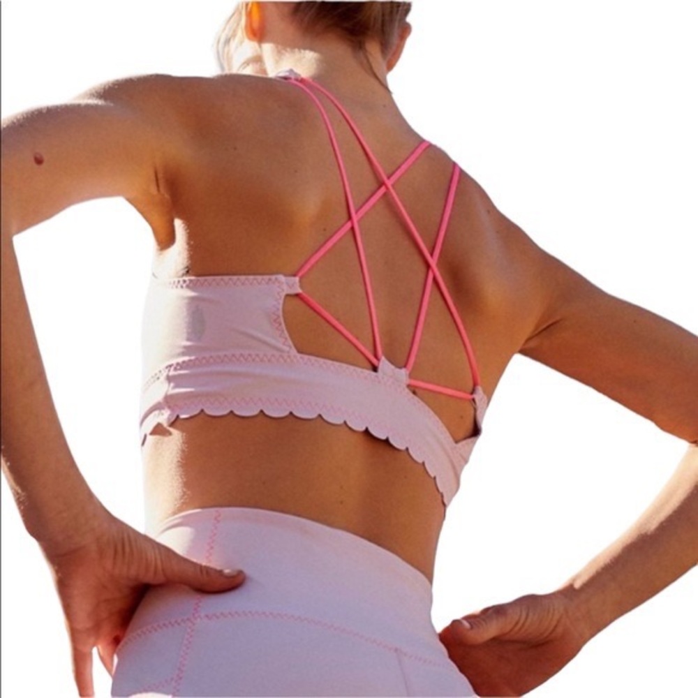 Pinky Promise Free People Movement Bramki